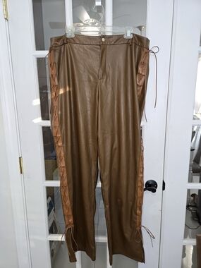 Men's Pants Subcategory Identification